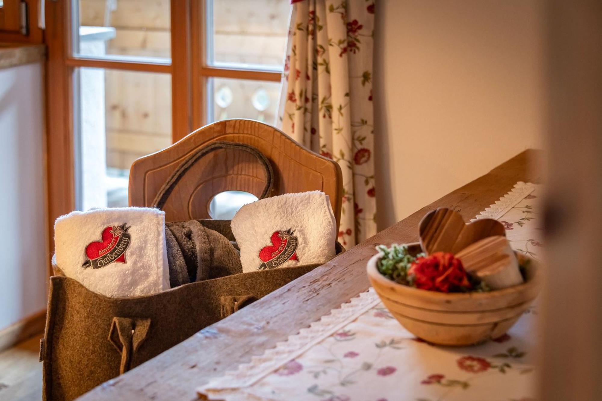 Chalets Almdorf Haidenberg Brunico Szoba fotó