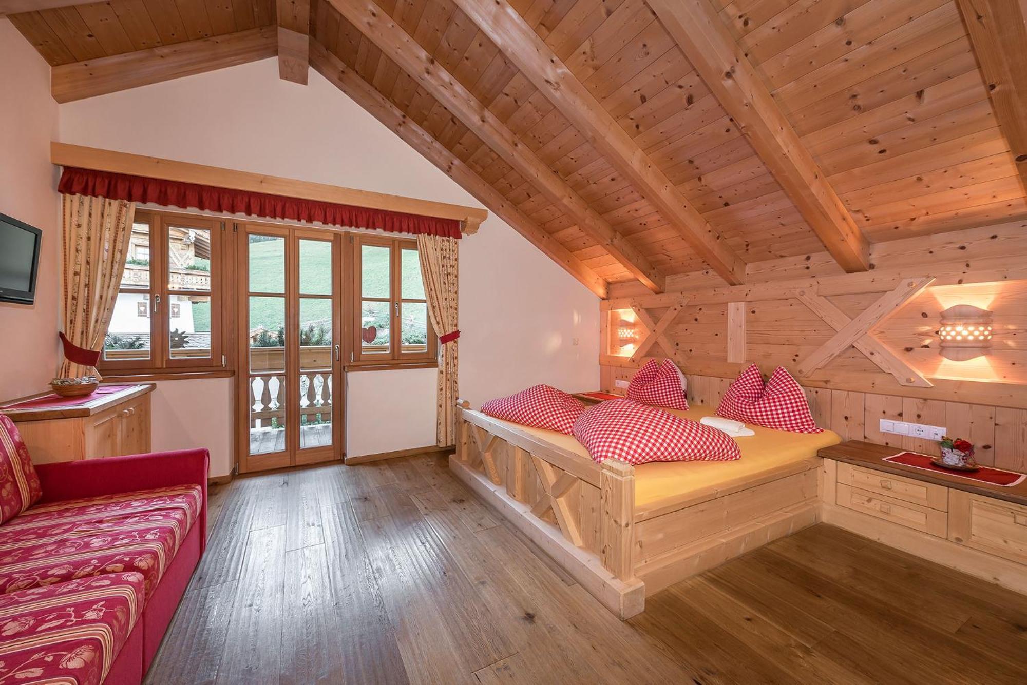 Chalets Almdorf Haidenberg Brunico Szoba fotó