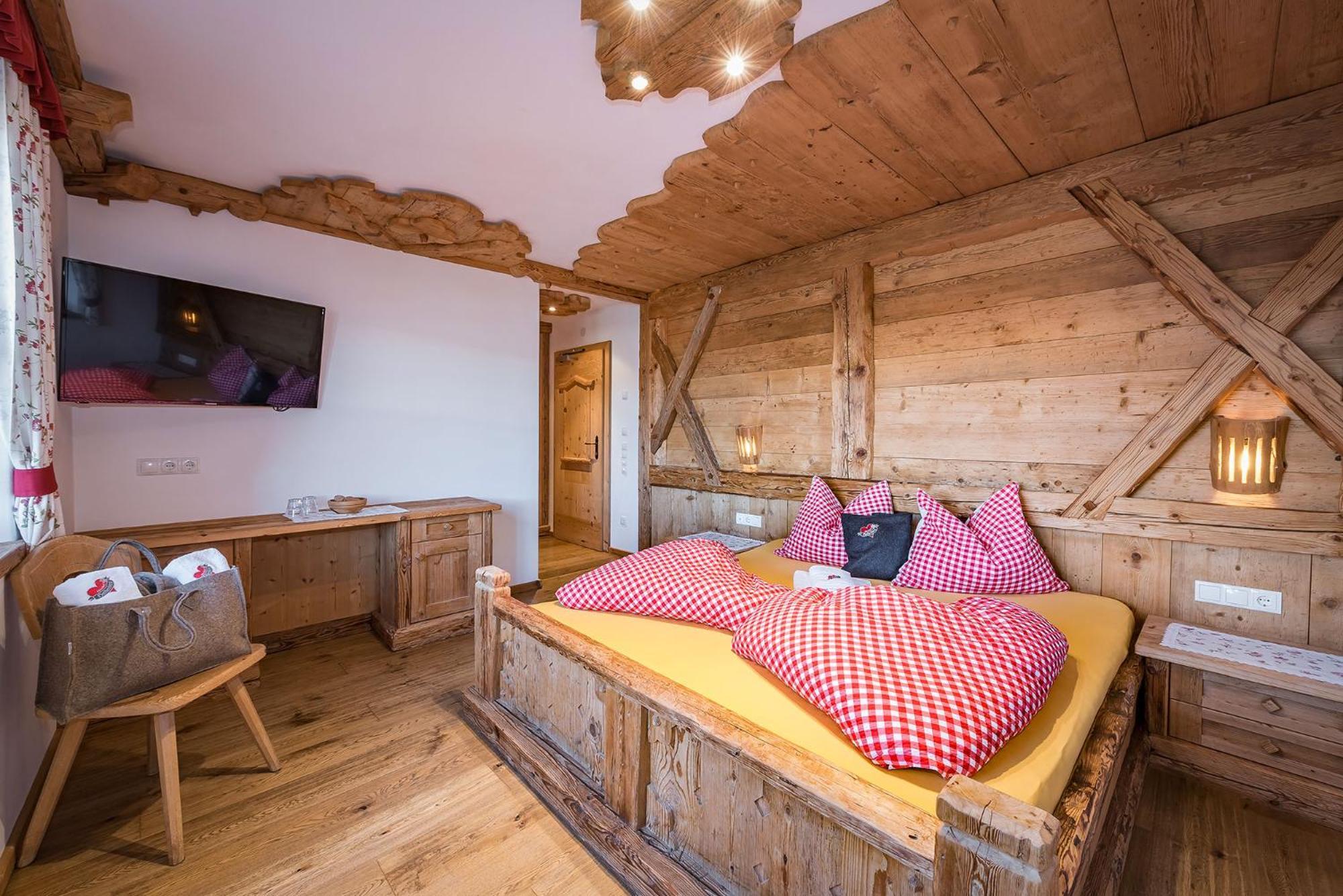 Chalets Almdorf Haidenberg Brunico Szoba fotó