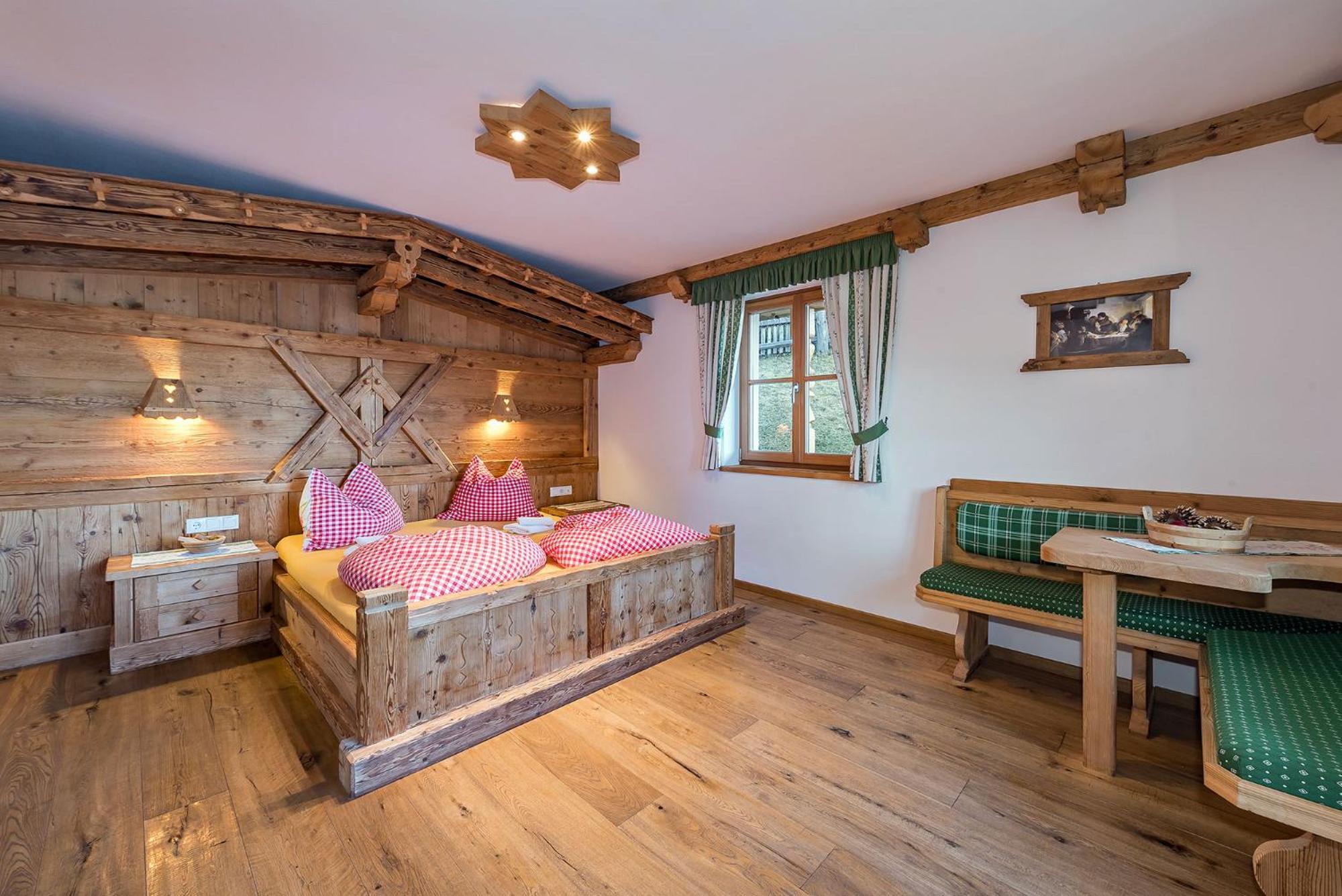 Chalets Almdorf Haidenberg Brunico Szoba fotó